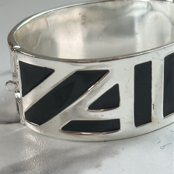 Pre owned Anne Klien Silver and Black Geometric bracelet - Picture 6 of 16